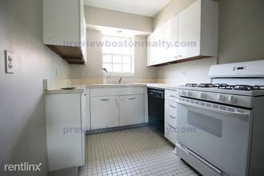 Main picture of 103 Lake Shore Rd