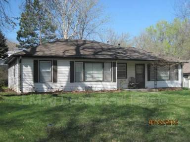 Main picture of 353 S 47th St