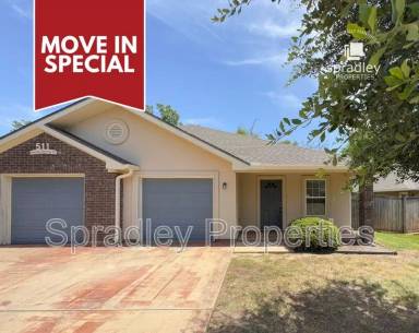 Main picture of 511B Pepper Spring Ct