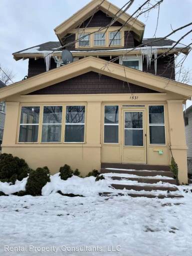 Main picture of 1531 Coit Ave NE