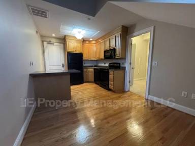Main picture of 22 Whiting St