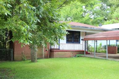 Main picture of 3427 W College St