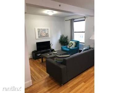 Main picture of 90 Warrenton St