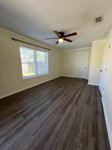 Main picture of 215 Tavares Dr