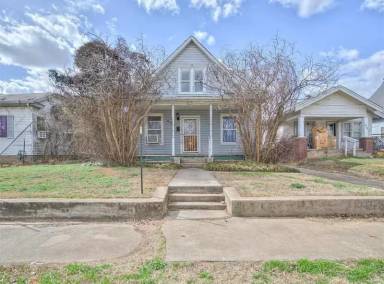 Main picture of 632 N Hobson Ave