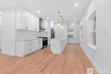Main picture of 239 Boyden Ave