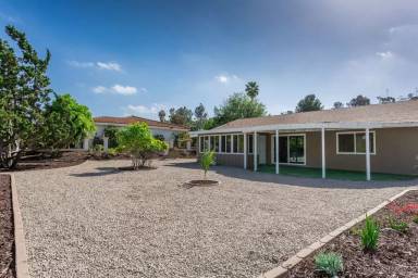 Main picture of 16435 Bernardo Oaks Dr