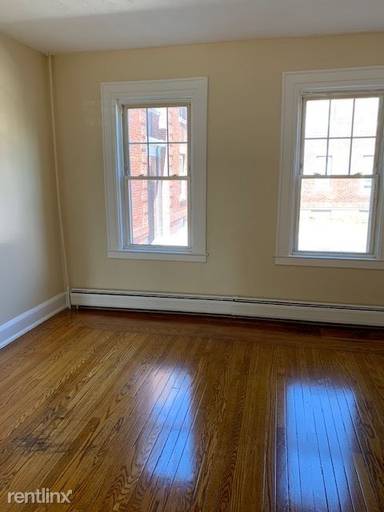 Main picture of 204 Sherman Ave
