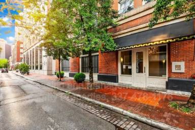 Main picture of 825 Lafayette St