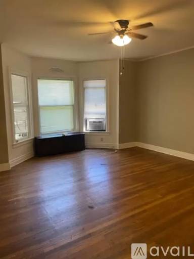 Main picture of 834 S Oakley Blvd