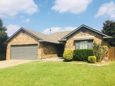 Main picture of 17716 Iron Ln