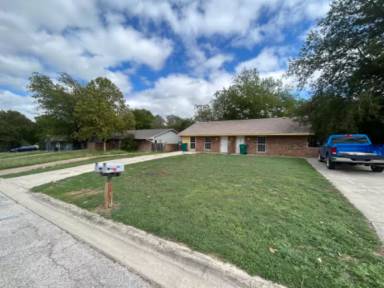 Main picture of 403 Randy Blvd