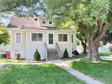 Main picture of 28466 Cooke St