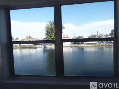 Main picture of 7775 Crespi Blvd