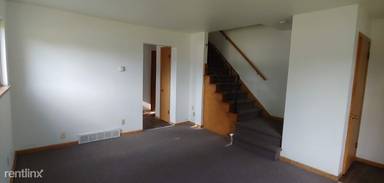 Main picture of 6745 N 75th St