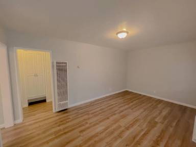 Main picture of 25109 Narbonne Ave