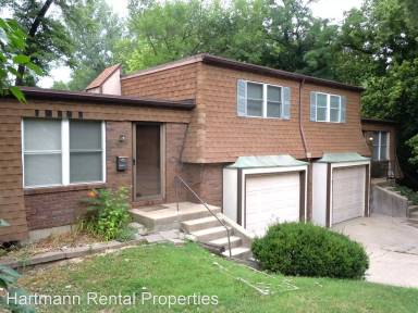 Main picture of 1023 N Keebler Ave