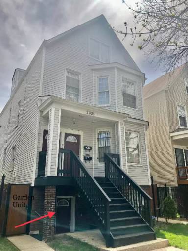 Main picture of 2925 N Springfield Ave