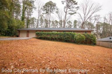 Main picture of 241 Lancewood Rd