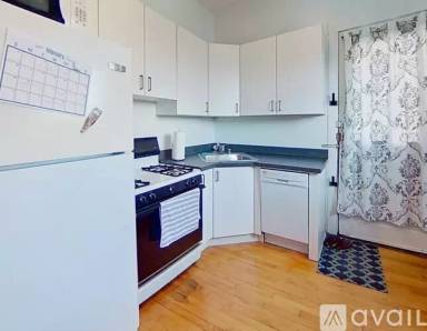 Main picture of 2915 N Mildred Ave