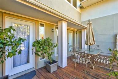 Main picture of 5402 Beacon Drive - C