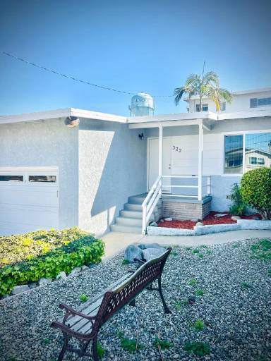 Main picture of 330 Sierra St