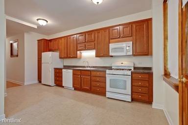 Main picture of 5213 S Dorchester Ave