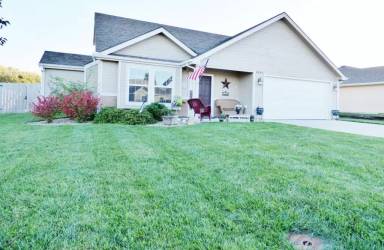 Main picture of 8846 Butterfly Ln