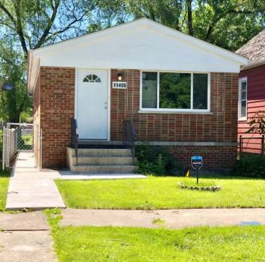 Main picture of 11406 S Throop St