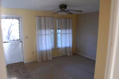 Main picture of 5992 Virginia Byway