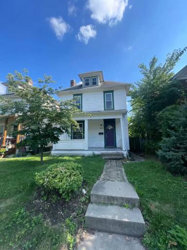 Main picture of 289 E 18th Ave