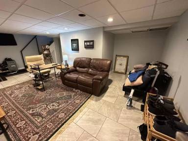 Main picture of 620 Oxford Blvd