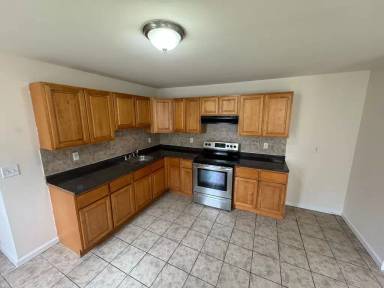 Main picture of 1432 S 52nd St