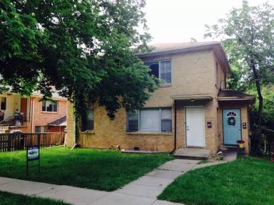 Main picture of 971 1/2 Pleasant St
