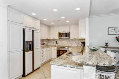 Main picture of 5 Portofino Dr