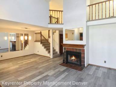 Main picture of 965 S Evanston Cir