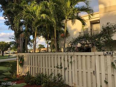 Main picture of 12147 Regal Ct N