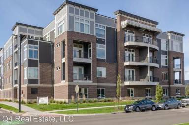 Main picture of 200 3rd Ave SW