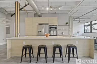 Main picture of Peachtree Loft Condominiums