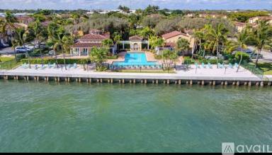Main picture of 1035 Lake Shore Dr