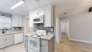 Main picture of 2504 Westcliff Rd