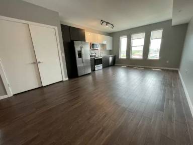 Main picture of 1700 N Pearl St