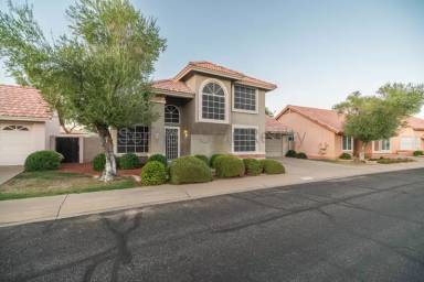 Main picture of 3924 E Orchid Ln