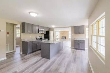 Main picture of 24338 Longview Rd