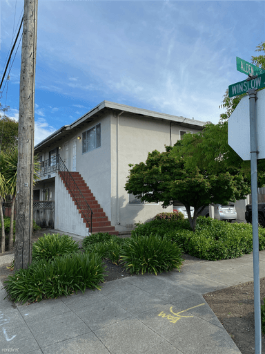 Main picture of 310 Winslow St