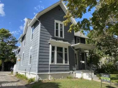 Main picture of 306 N Elm Ave
