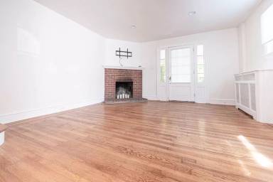 Main picture of 358 E Spring Ave