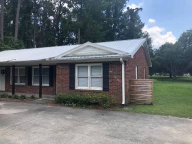 Main picture of 363 Lullwater Dr