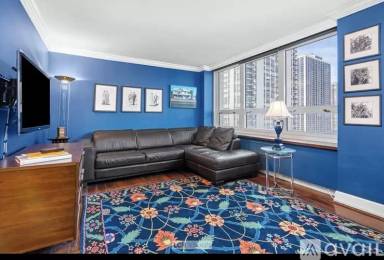Main picture of Lowell House Condominium