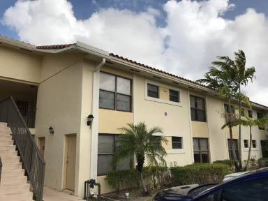 Main picture of 1455 Lake Crystal Drive G